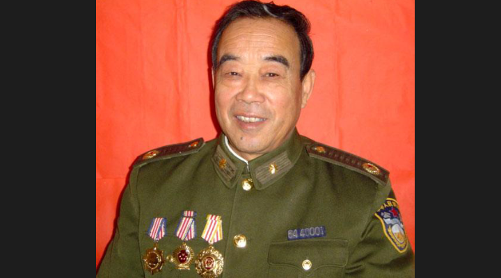 張世芳（相聲第六代傳人） 崇文一區(qū)說唱團演員 相聲第六代傳人 侯一塵徒弟 張世芳 名家堂  第1張